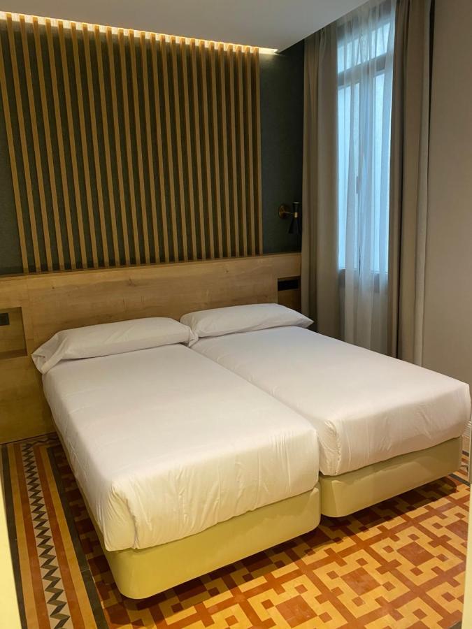 Fontanella By Bcn Urban Rooms Barcelona Ngoại thất bức ảnh